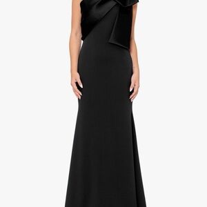 Elegant Black One-Shoulder Evening Gown